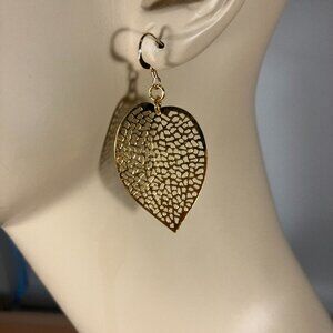Handcrafted Gold Plated Filigree Leaf Pendant Earrings (1-1/2" Long).